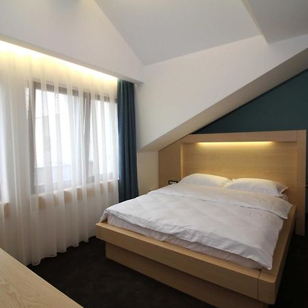 Hotel International Prishtina & Spa Priština Pokoj fotografie