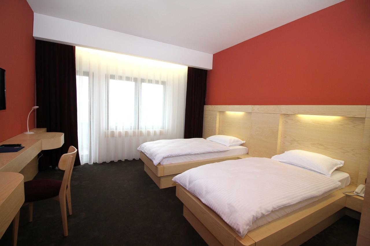 Hotel International Prishtina & Spa Priština Exteriér fotografie