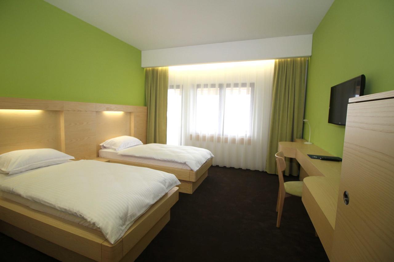 Hotel International Prishtina & Spa Priština Exteriér fotografie