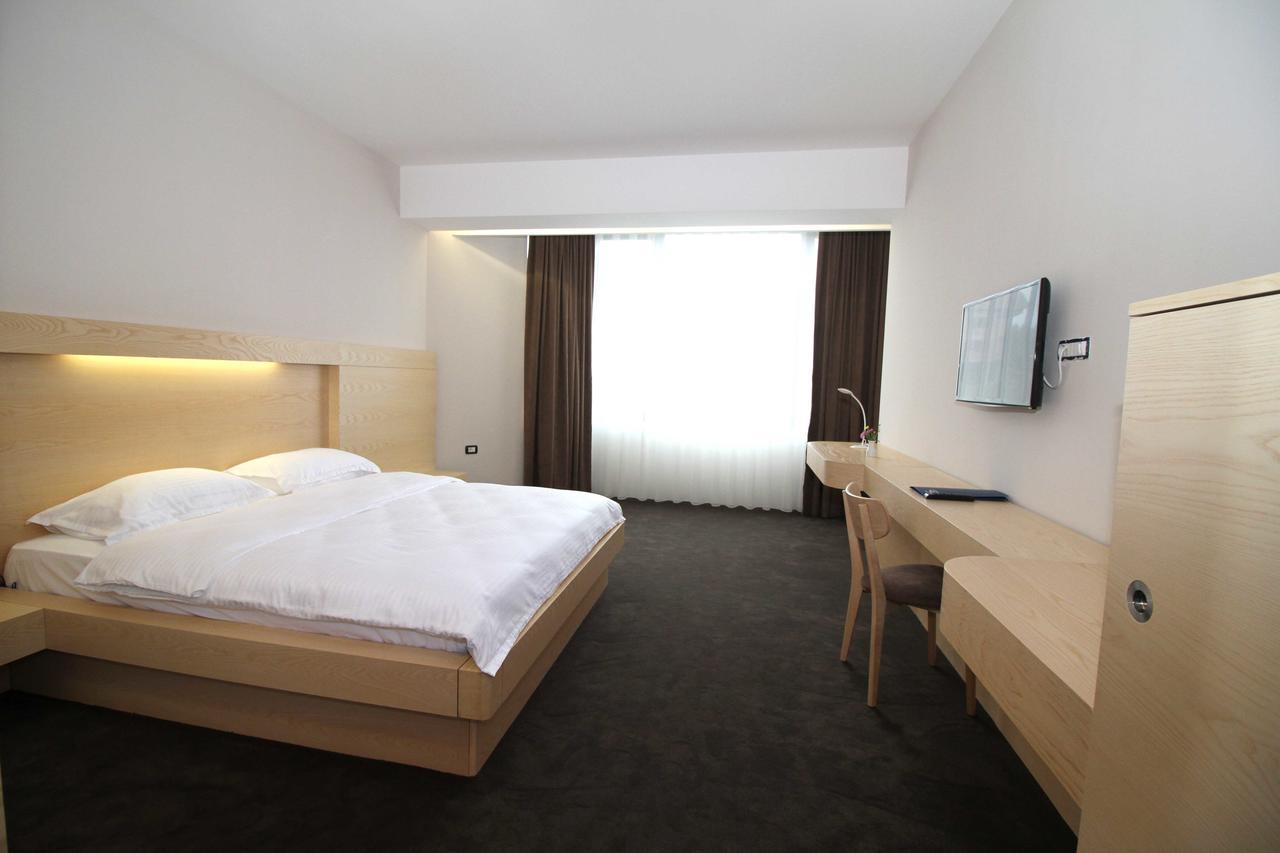 Hotel International Prishtina & Spa Priština Exteriér fotografie