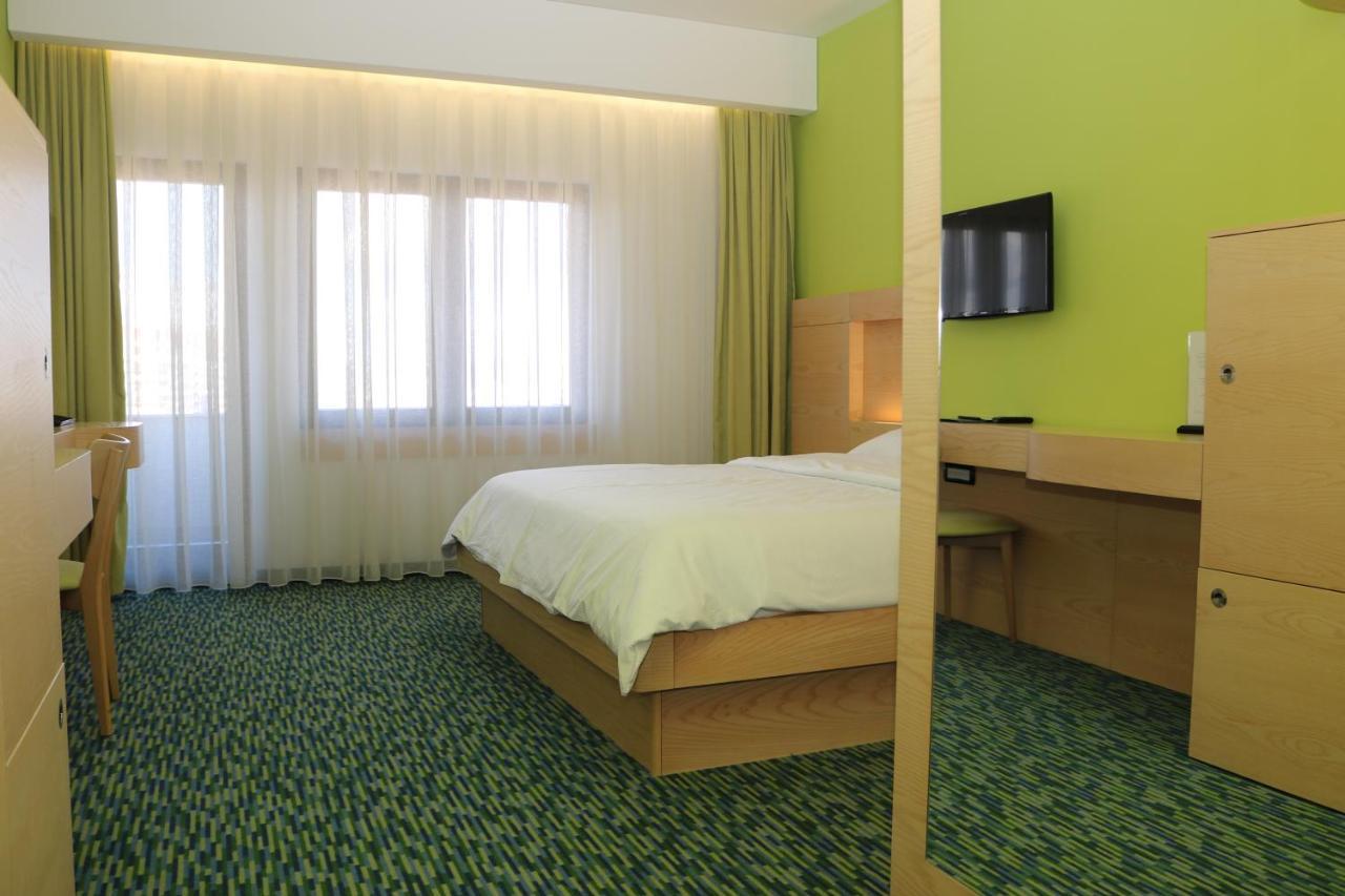 Hotel International Prishtina & Spa Priština Exteriér fotografie
